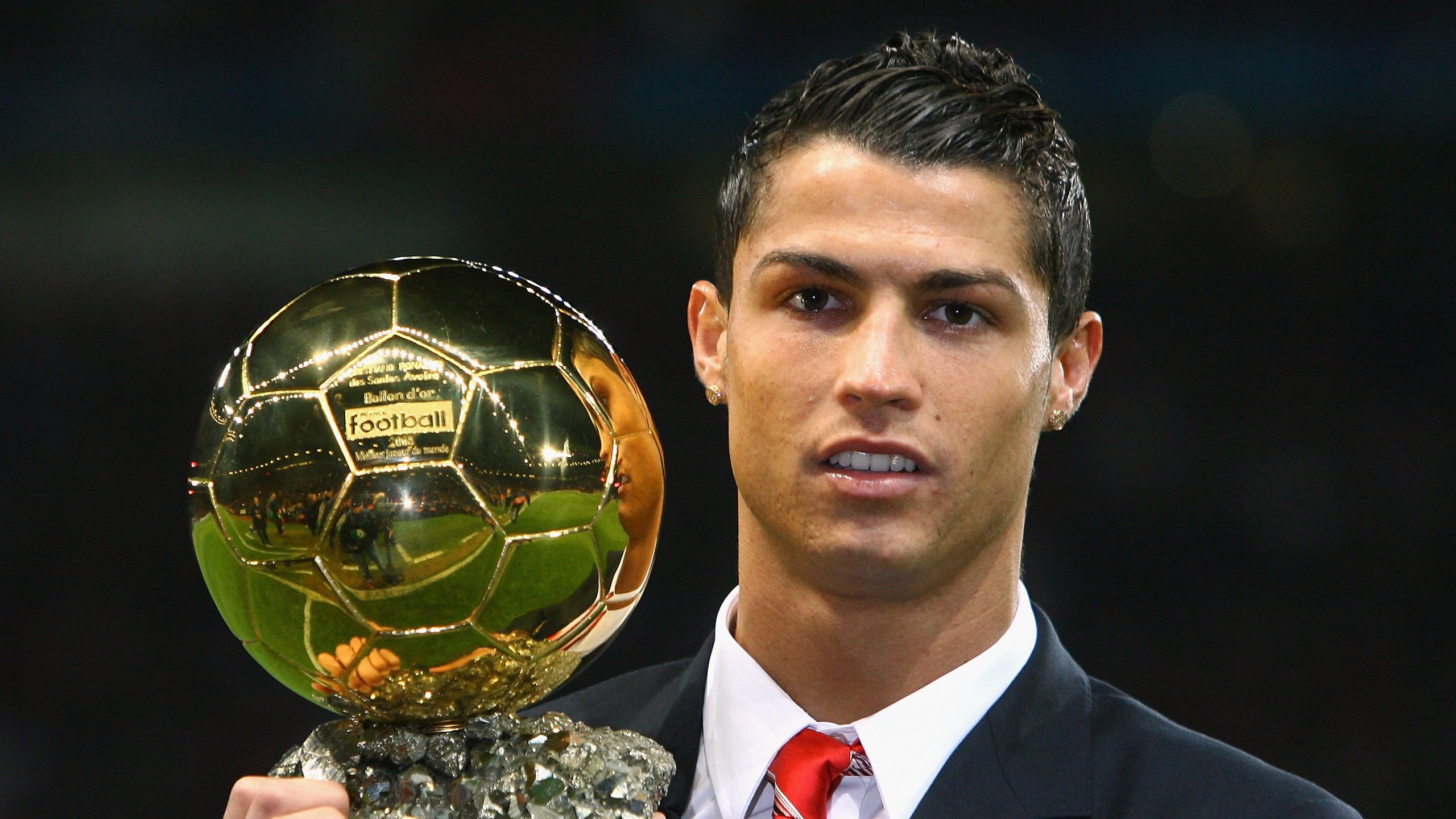 阿森纳主场击败狼队,英超升班马遭遇强劲对手,阿森纳连续6场英超保持不败